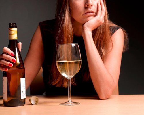 Анонимное лечение женского алкоголизма в Светлом